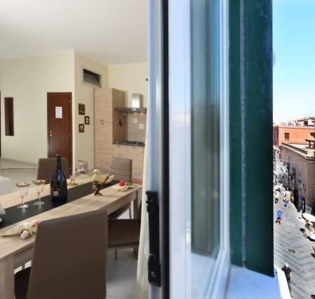 Corso Umberto Piazza Duomo Apartamento Taormina Exterior foto