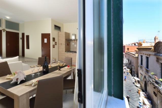 Corso Umberto Piazza Duomo Apartamento Taormina Exterior foto